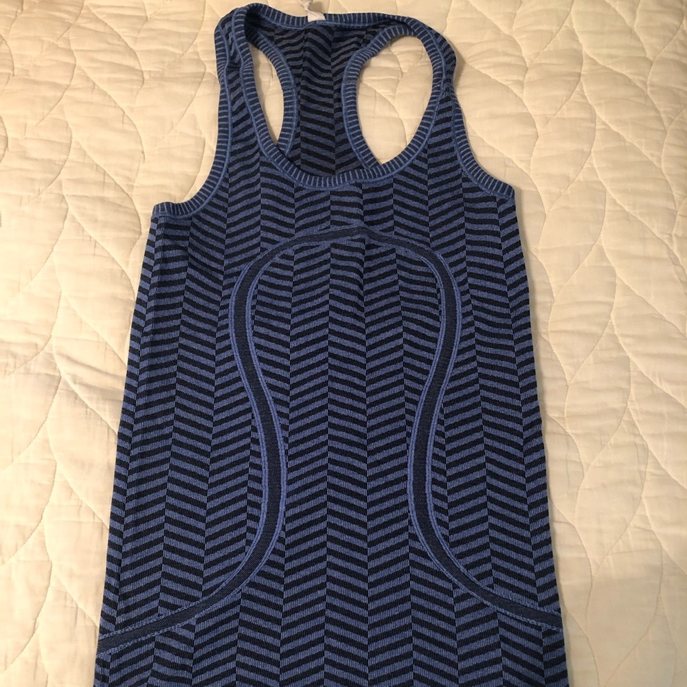 Lululemon Chevron Swiftly Tank - size 2